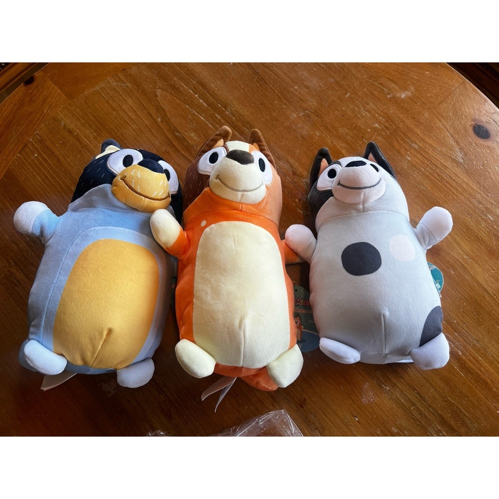 Disney Bluey Plush Family Bundle Bluey, Muffin & Chilli Squish mellows Stuffies.